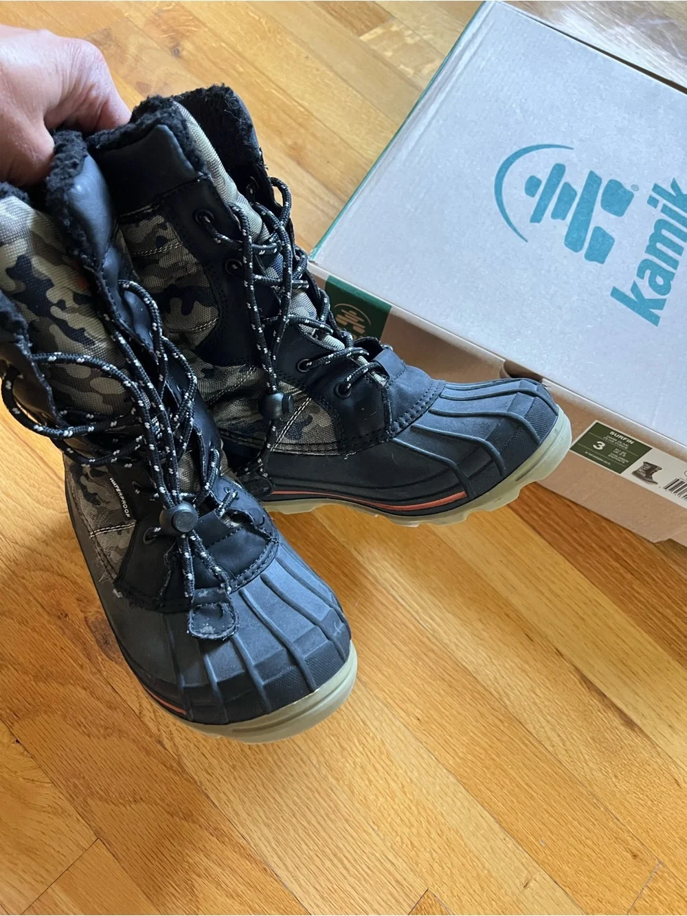 Kamik Surfin Dark Olive Camo Winter Boots- Insulated Snow Boot size 3Y EU 35